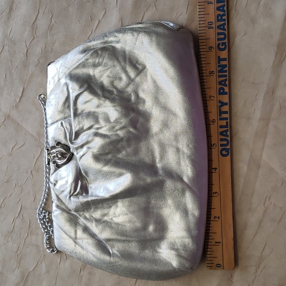 Vintage Beautiful Silver Clutch Evening Bag. - Picture 9 of 13